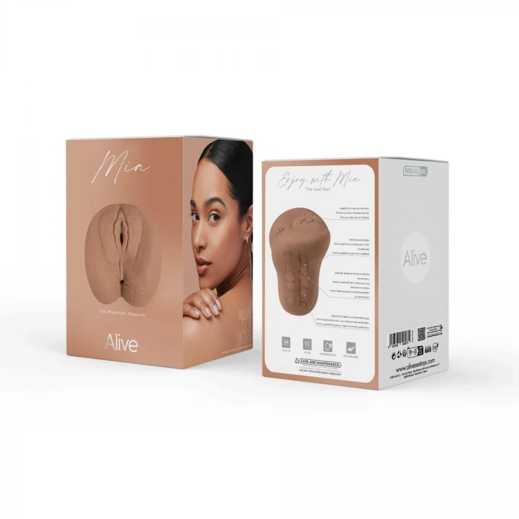 Mia Super Realistic Masturbator