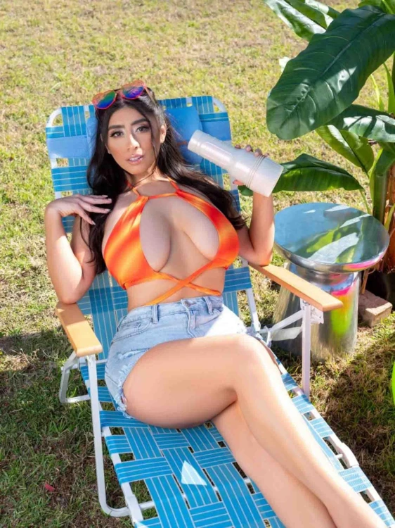 Fleshlight Girls - Violet Myers Waifu
