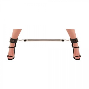 Spreader bar with ankle cuffs