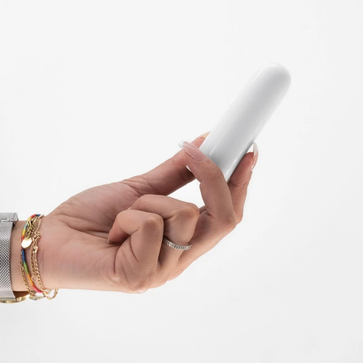 QUACKERS USB RECHARGEABLE VIBRATING BULLET WHITE CRUSHIOUS
