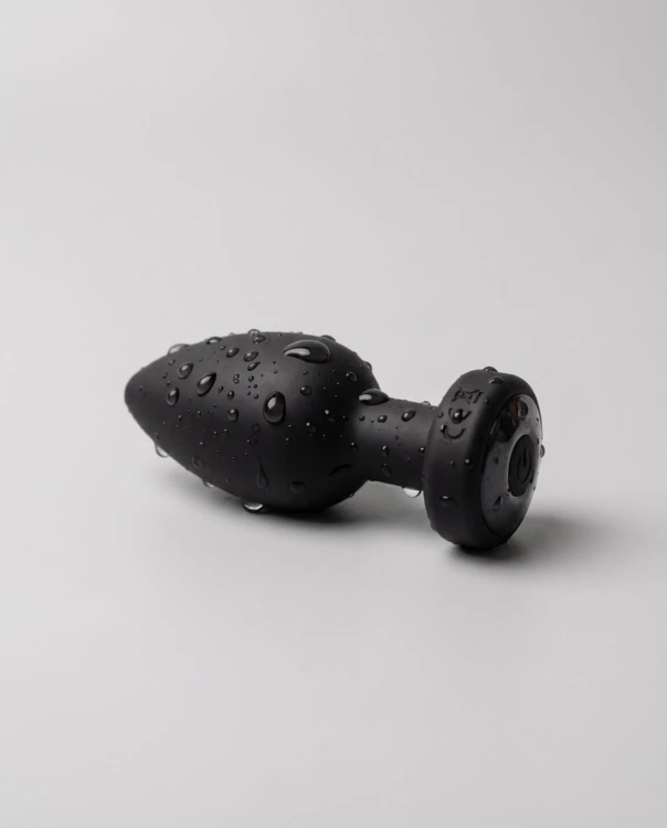 Vibrating butt plug